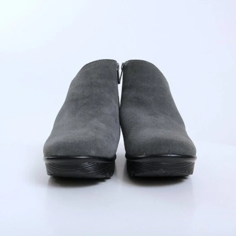 NWT Skechers Parallel Ditto‎ Suede Ankle Booties Gray Women 9.5